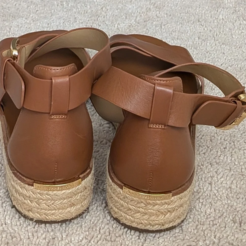 Michael Kors Darby Brown Leather Sandals. 10M Used In Excellent Condition. - Picture 4 of 6